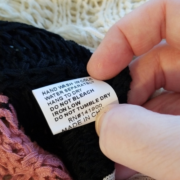 Velzera  Fringed Color Block Sweater - Picture 7 of 7